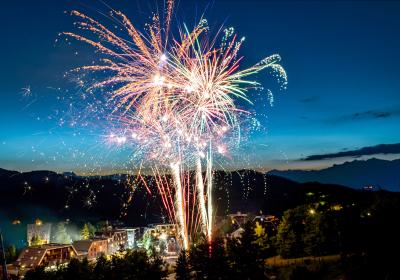 Feu d'artifice à la station de Montclar_Montclar - Feu d'artifice à la station de Montclar