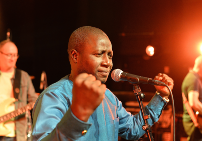 Les concerts du samedi avec Issa Sorry Bamba_Embrun