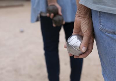 Tu tires ou tu pointes - Le Sauze 1400 - Partie de pétanque