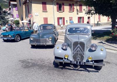 Rassemblement motos et autos anciennes les Déjantés d'Ubaye - La Condamine-Châtelard