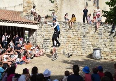 Spectacles  clown interactif  : "ça swing"_Embrun