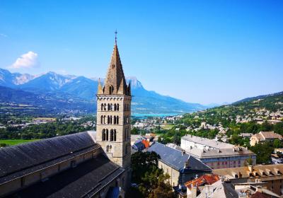 Causerie du Patrimoine "Heurs et malheurs dans l'histoire d'Embrun" - Mairie d'Embrun