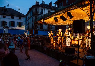 Concert - Barcelonnette - Concert sur la place Manuel de Barcelonnette