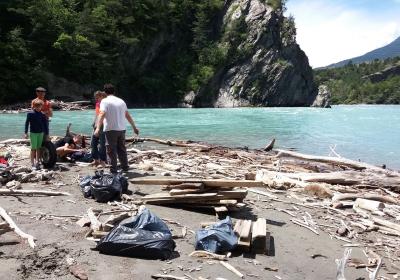 Ramassage de déchets en Durance