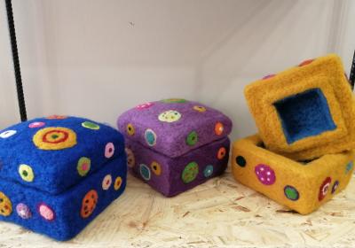 atelier laine feutrée EMBRUN - atelier laine feutrée EMBRUN