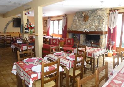 Hôtel restaurant le Blanchon - Salle de restaurant