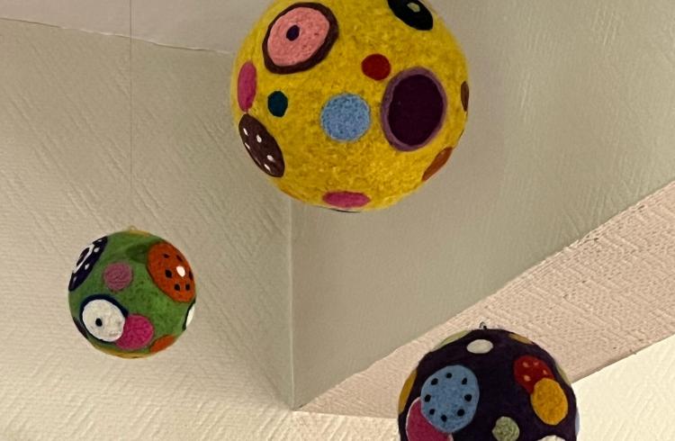 La Caverne aux merveille EMBRUN - Mobile en scène - La Caverne aux merveille EMBRUN - Mobile en scène