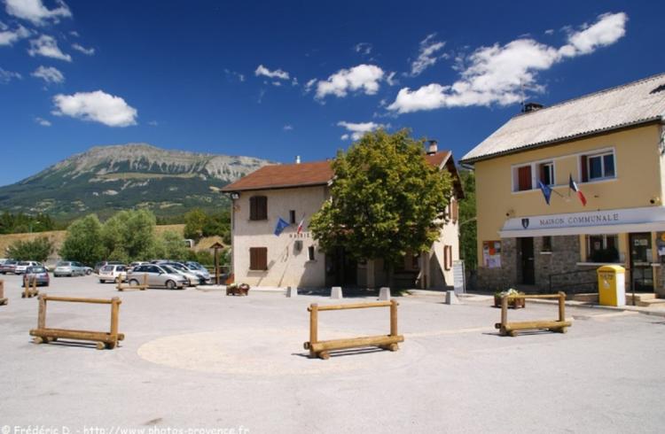 Mairie de Selonnet - Bâtiment communal