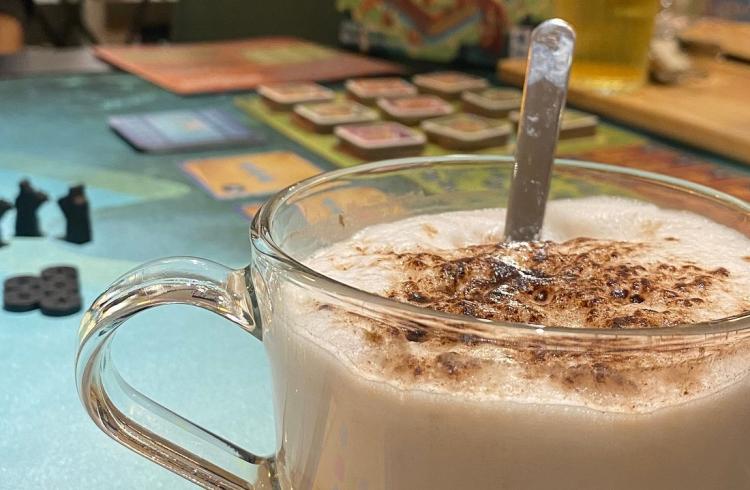 un-chocolat-chaud-onctueux.jpg - Chocolat chaud - Le Colibri Ludique EMBRUN