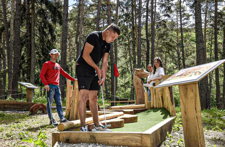 World_mini_golf_Montclar - mini golf entre amis
