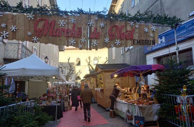 Marché de Noël de la ville d'Embrun_Embrun