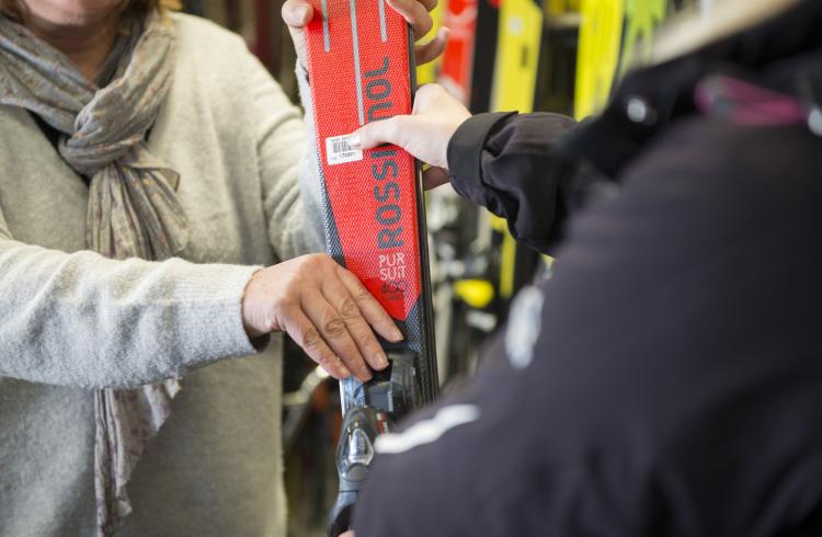 Bourse aux skis et à tout_Seyne - Bourse aux skis et à tout Bourse aux skis et à tout_Seyne - Bourse aux skis et à tout