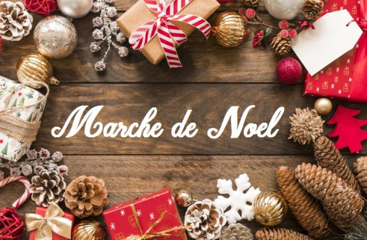 Marché de Noël sur la place de la station - Marché de Noël sur la place de la station