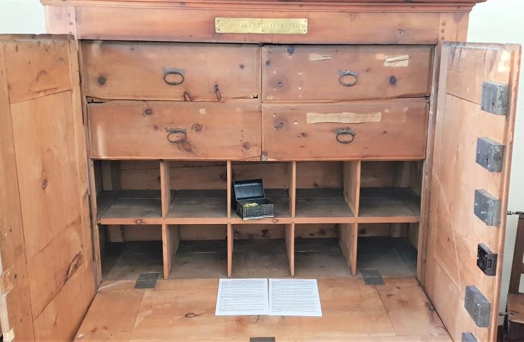 Enquête animée : L'armoire aux 8 serrures_Château-Ville-Vieille