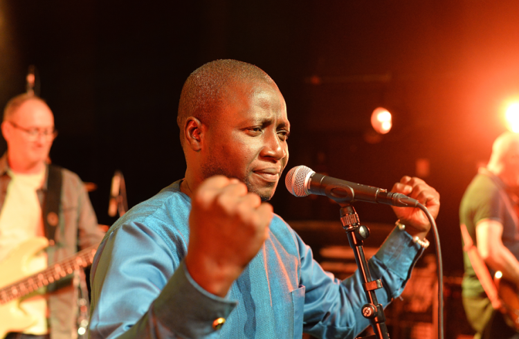 Les concerts du samedi avec Issa Sorry Bamba_Embrun