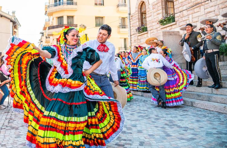 Ballet Mexicain - Fêtes Latino-Mexicaines de Barcelonnette - Ballet Mexicain à Barcelonnette