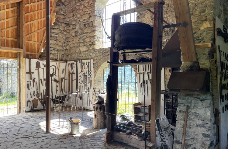Démonstration à la Forge dans le Fort de Seyne - Forge de Seyne