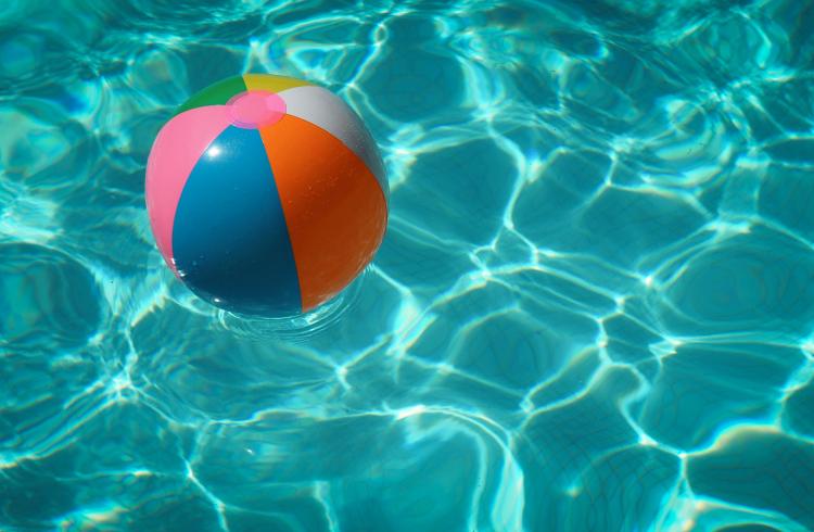 Pool party au centre aqualudique_Seyne - Pool party