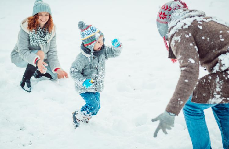 Bataille de boule de neige_Pra Loup 1600 - Bataille de boule de neige_Pra Loup 1600