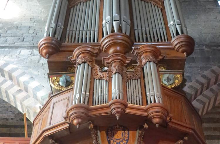 Orgue de la cathédrale 2020 vue dessous