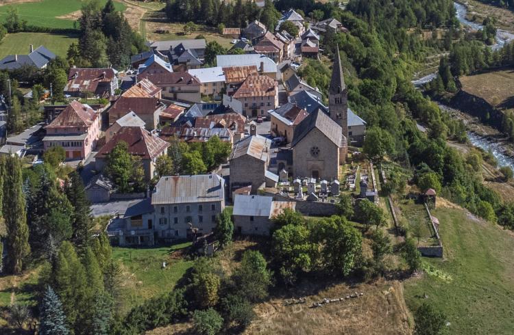Déambulation dans un cimetière avec la conteuse Martine Deval - Saint-Paul-sur-Ubaye - Saint-Paul-sur-Ubaye et son cimetière
