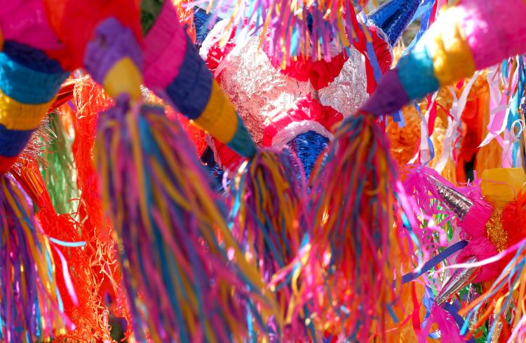 Atelier fabrication Piñatas - Piñatas mexicaines