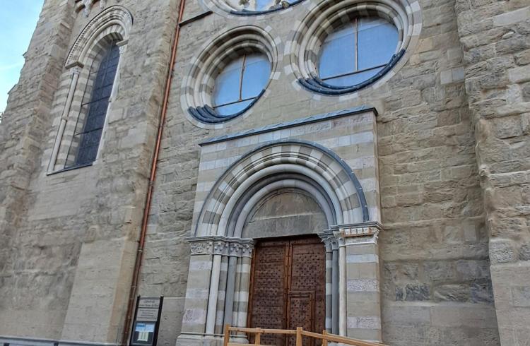 Inauguration de la façade ouest de la Cathédrale Notre-Dame du Réal_Embrun