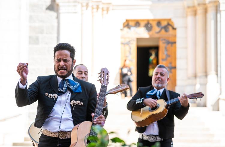 Mariachi Tierra Querida - Mariachi Tierra Querida