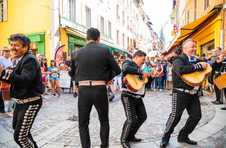 Mariachi Tierra Querida - Mariachi Tierra Querida