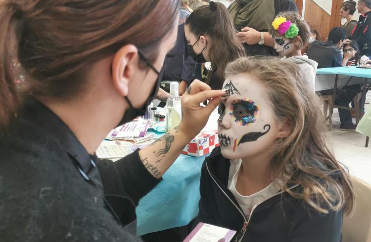 Atelier maquillage de la Fête des Morts - Atelier maquillage de la Fête des Morts Atelier maquillage de la Fête des Morts - Atelier maquillage de la Fête des Morts