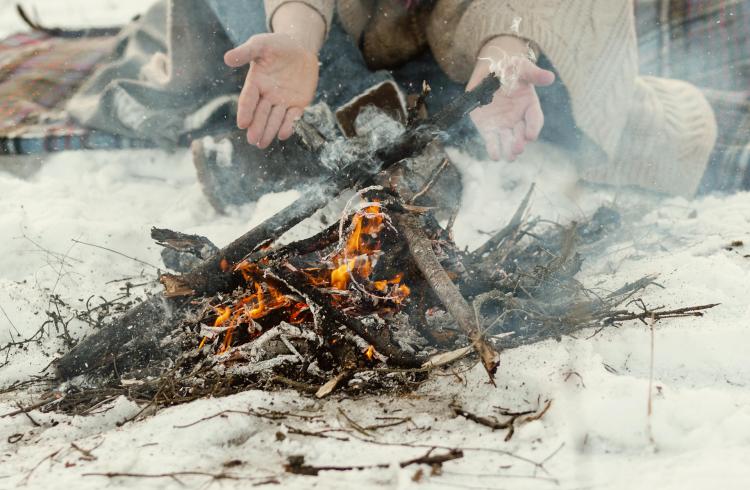Atelier survie - Le Sauze - Feu dans la neige