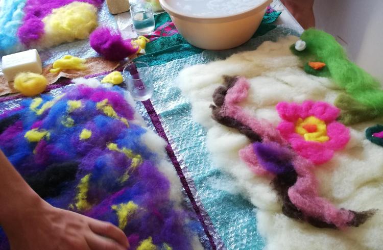 Atelier laine feutrée EMBRUN - Atelier laine feutrée EMBRUN