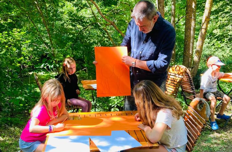 Atelier dessin enfants animé par Frédéric Marais auteur Jeunesse - Barcelonnette