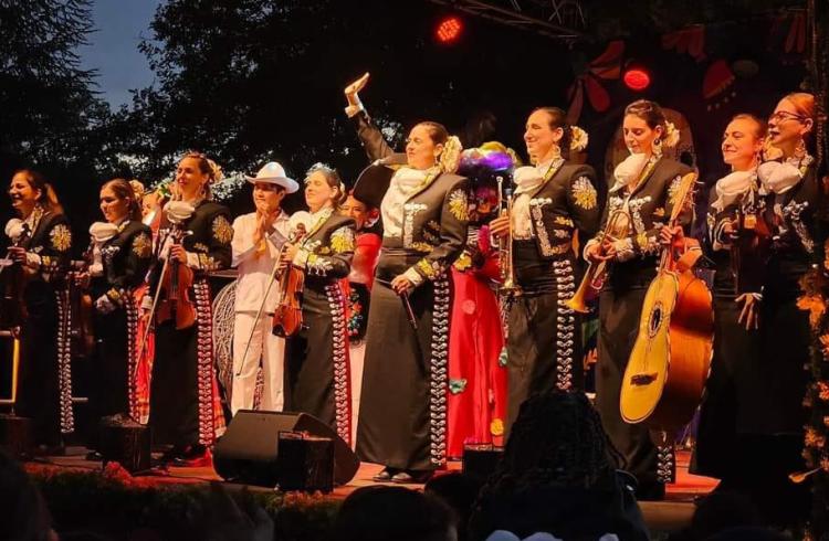 Concert Mariachi Las Arrieras - Fêtes Latino-Mexicaines_Barcelonnette