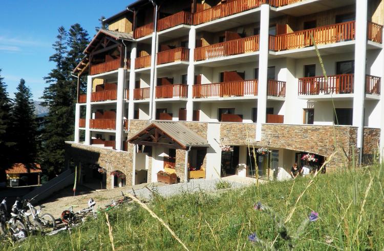 Résidence Les Blanches Provençales - Immeuble extérieur été