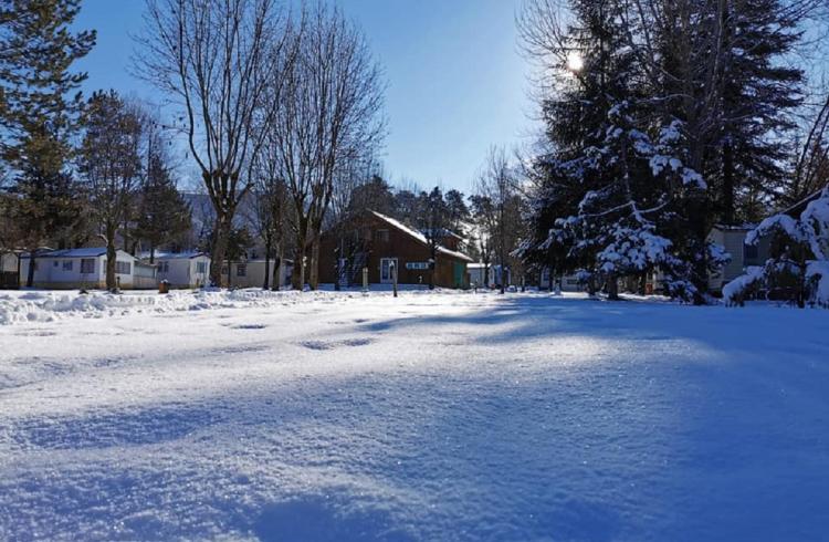 Camping Caravaneige de La Blanche - Camping sous la neige