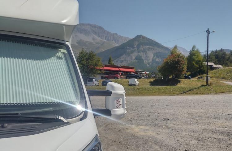 Aire de stationnement pour Camping-car Le Grand-Puy_Seyne - Aire de stationnement pour Camping-car Le Grand-Puy