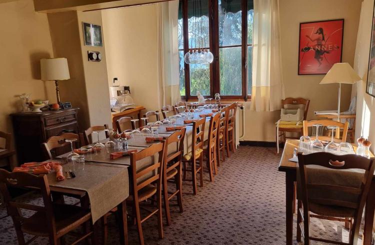 Hôtel le Vieux Tilleul - salle de restaurant