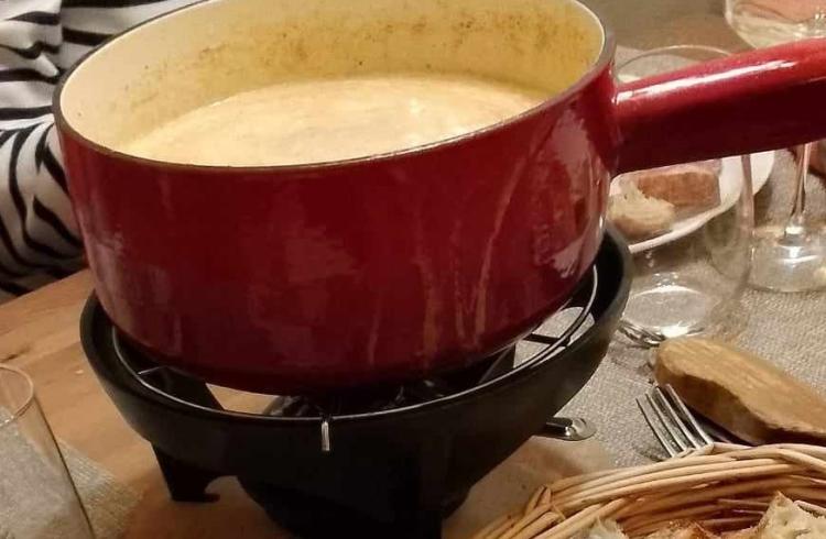 Restaurant Le "Vieux Tilleul", La table - La fondue aux 3 fromages de l'Ubaye