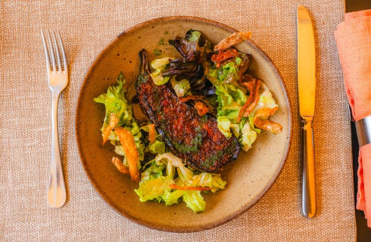 Restaurant Le "Vieux Tilleul", La table - aubergine rôtie en croûte de chorizo