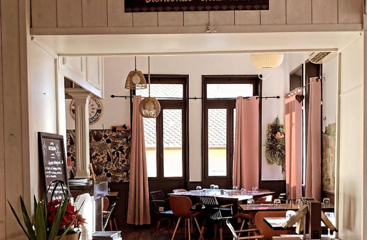 Ma'zine_village - Salle_de_restaurant