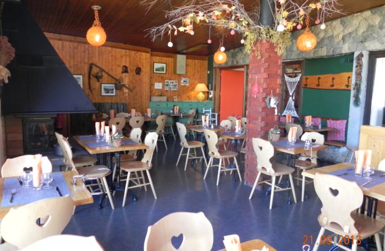 Bar Pub Restaurant Le Chalet - salle de restaurant