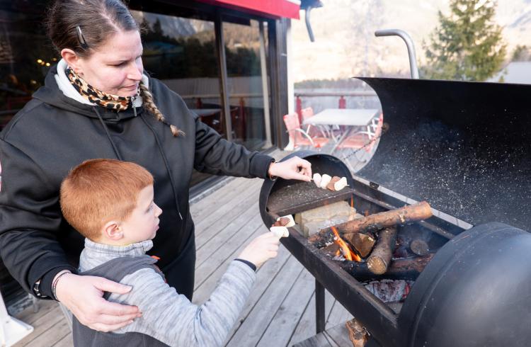 Bar Pub Restaurant Le Chalet - Barbecue au grand puy