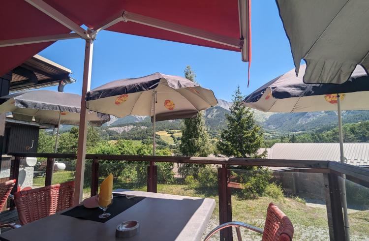 Bar Pub Restaurant Le Chalet - terrasse du restaurant