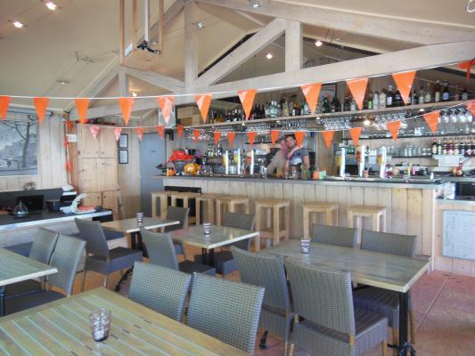 Bar - Restaurant - Glacier - Beach club Ekkobar